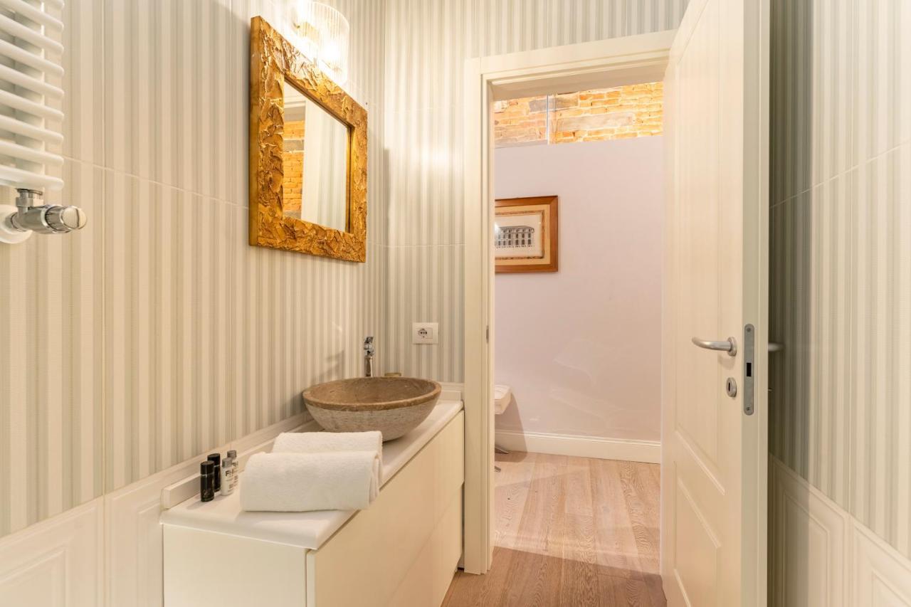 Art Apartment Luxury Sofia Suite Флоренция Экстерьер фото